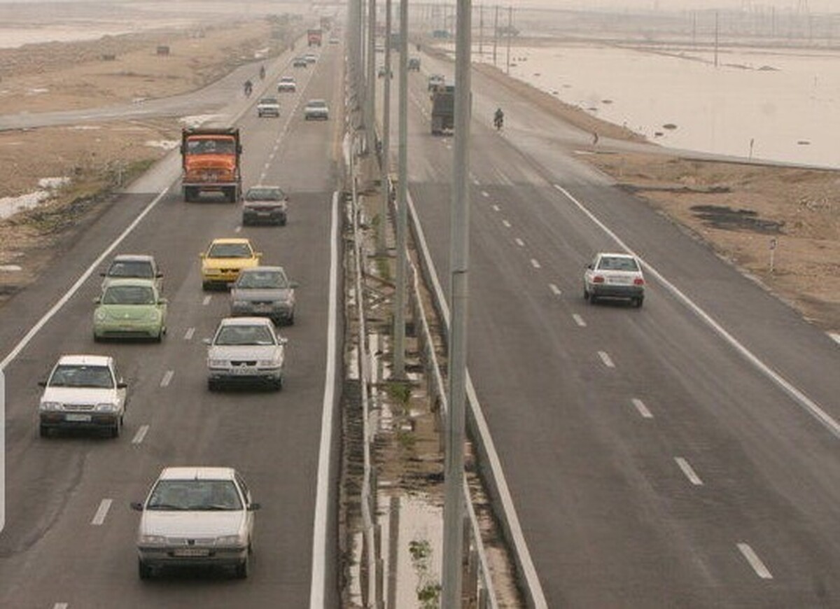 محسن محمدی اطهر،رئیس مرکز مدیریت راه‌های اداره کل راهداری و حمل‌ونقل جاده‌ای قم، از ورود بیش از ۷۰ میلیون و ۷۹۳ هزار دستگاه خودرو به این استان از ابتدای امسال تا پایان دیماه خبر داد.