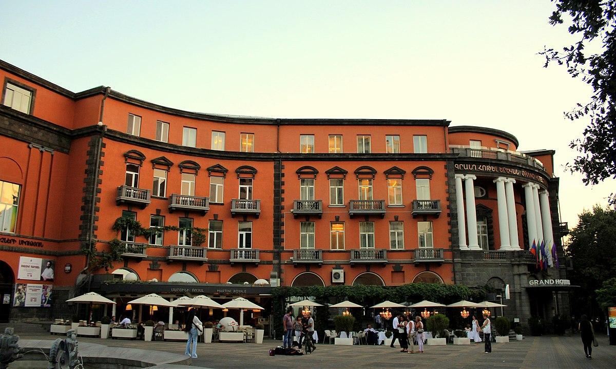 چگونه بدون تور به ایروان سفر کنیم؟