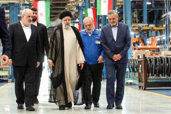 پیگیر لایحه امنیت شغلی کارگران هستیم | با تهدیدها و تحریمها نمیتوانند ملت را متوقف کنند پیگیر لایحه امنیت شغلی کارگران هستیم | با تهدیدها و تحریمها نمیتوانند ملت را متوقف کنند