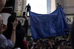 پلیس آمریکا بیش از ۱۷۰۰ دانشجو را بازداشت کرد