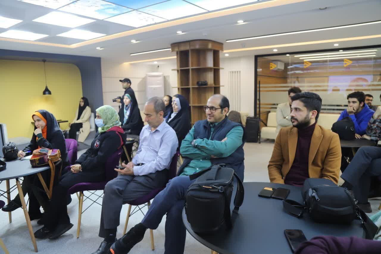 کارگاه آموزشی «عکس؛ رسانه عصر حاضر» برگزار شد