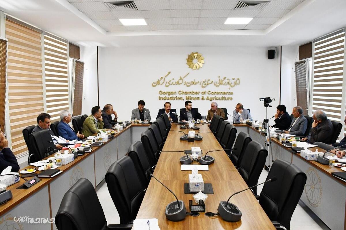 امیر یوسفی رئیس اتاق بازرگانی، صنایع، معادن و کشاورزی گرگان در نخستین جلسه هیات نمایندگان در سال 1403 با حضور دهنوی معاون محترم هماهنگی امور اقتصادی استانداری گلستان و برزعلی رئیس سازمان جهاد کشاورزی استان بیان کرد: می بایست با توجه به شعار سال کارهایی را الویت قرار دهیم که در توسعه و رشد اقتصاد استان موثر باشد.
