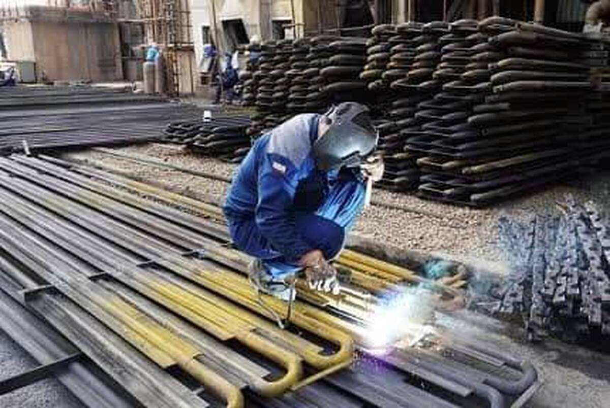 مدیرعامل نیروگاه بندرعباس از ساخت و بازسازی 4200 قطعه تخصصی، درسال 1402 در این نیروگاه خبر داد.