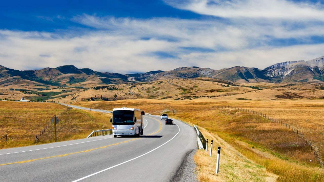 چرا سفر با قطار بهتر از اتوبوس است؟