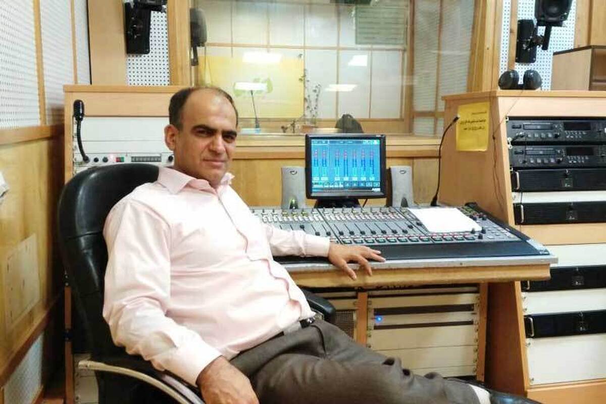 موسوی نژاد، تهیه کننده برنامه انتخاباتی تاکید کرد برنامه آقای رئیس جمهور با هدف حضور حداکثری مردم درپای صندوق‌های رای از ۱۵ خرداد به مدت یک ساعت از شبکه رادیویی فرهنگ پخش می‌شود. تکرار برنامه، فردای آن روز از ساعت ۱۷ تا ۱۸ شنیده می‌شود.