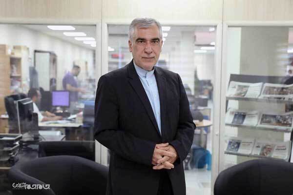 تاثیرات بلند مدت یک نامه بر افکار نخبگان آمریکا تاثیرات بلند مدت یک نامه بر افکار نخبگان آمریکا