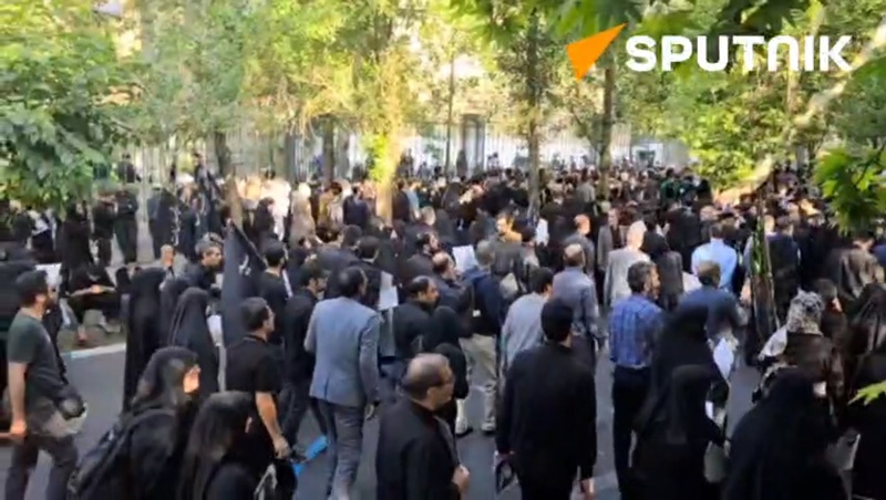 بازتاب مراسم تشییع آیت‌الله شهید رئیسی در رسانه‌های انگلیسی