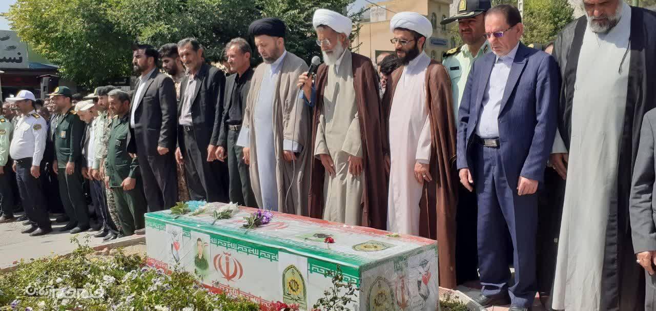 مردم با مشارکت حداکثری در انتخابات خون شهدا را پاس بدارند مردم با مشارکت حداکثری در انتخابات خون شهدا را پاس بدارند