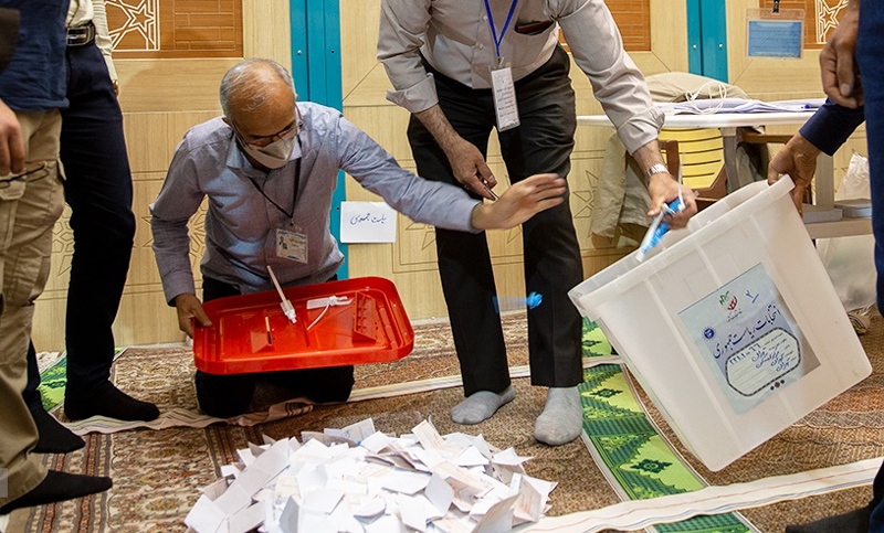 حضور پرشور مردم ایران در مرحله دوم انتخابات ریاست جمهوری حضور پرشور مردم ایران در مرحله دوم انتخابات ریاست جمهوری