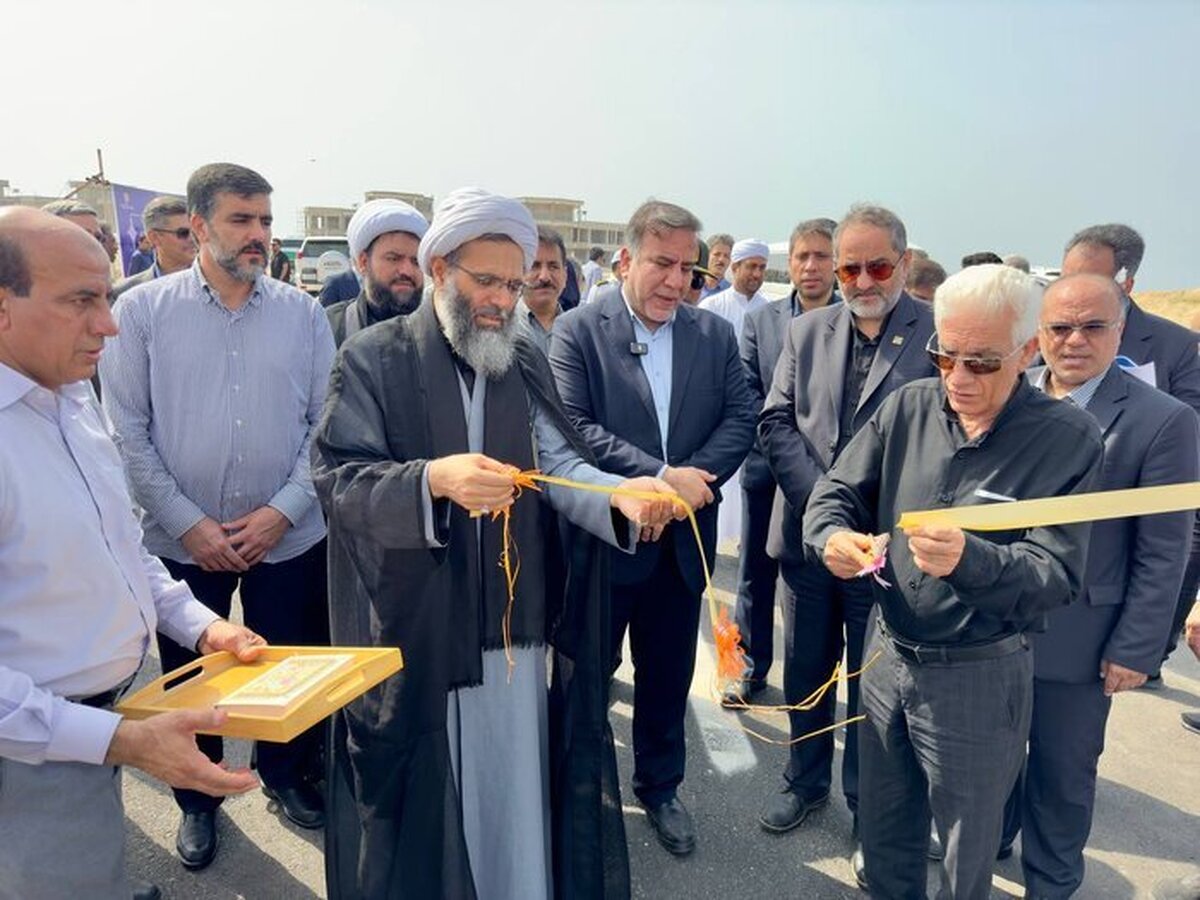 مدیرعامل سازمان منطقه آزاد قشم از فرآیند افزایش زیرساخت‌های موصلاتی این جزیره به ۲۶۰ کیلومتر تا سه سال آینده خبر داد.