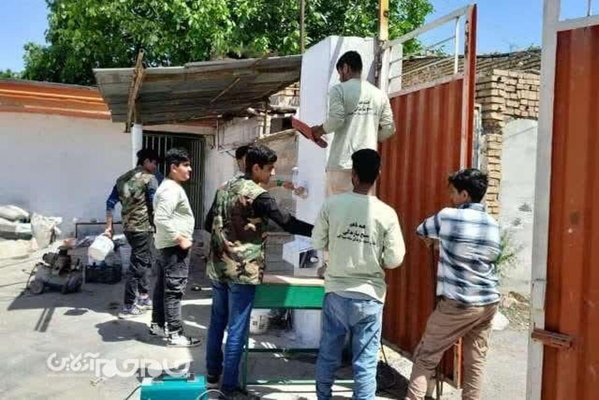 دستیار جهادی مدیر کل نوسازی مدارس گلستان گفت: بیش از ۵۰ گروه جهادی و مردمی و با بیش از ۵۰۰ نفر برای تعمیر ، بهسازی و شاداب سازی مدارس گلستان در تابستان امسال فعالیت دارند.