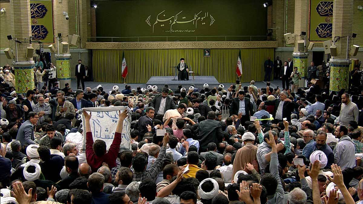 گزارش تصویری | دیدار مردمی رهبر انقلاب در آستانه انتخابات ریاست جمهوری چهاردهم در سالروز عید غدیر