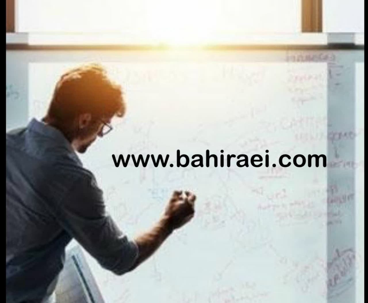 خوش نویسی دانش آموزان با ورود وایت برد شیشه ای به مدارس خوش نویسی دانش آموزان با ورود وایت برد شیشه ای به مدارس