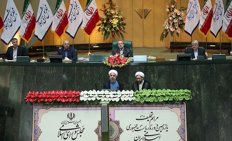 جزئیات مراسم تحلیف رئیس جمهور/نگاهی به سیزده دوره پیشین جزئیات مراسم تحلیف رئیس جمهور/نگاهی به سیزده دوره پیشین