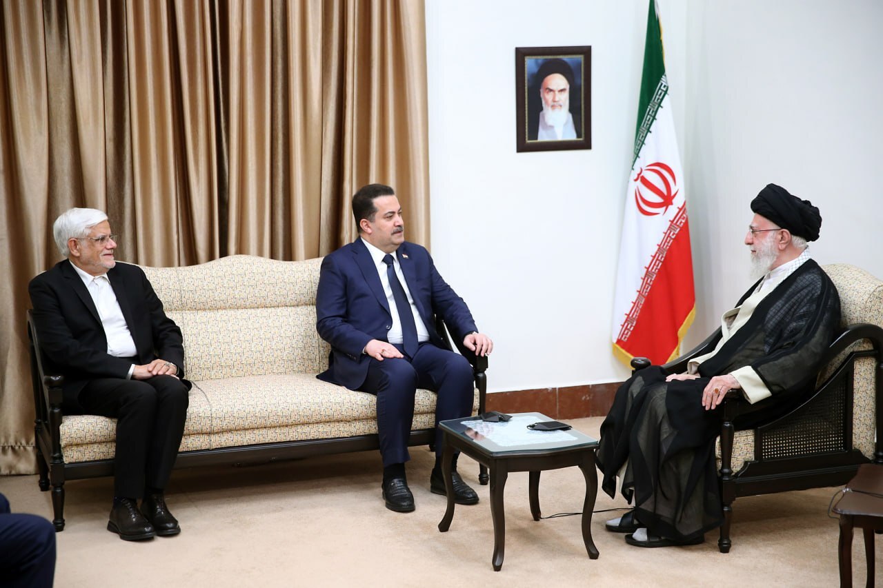 دیدارهای رهبر معظم انقلاب با مهمانان مراسم تحلیف چهاردهمین دوره ریاست جمهوری دیدارهای رهبر معظم انقلاب با مهمانان مراسم تحلیف چهاردهمین دوره ریاست جمهوری