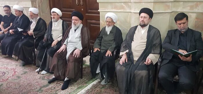 پیکر آیتالله محفوظی در قم به خاک سپرده شد پیکر آیتالله محفوظی در قم به خاک سپرده شد