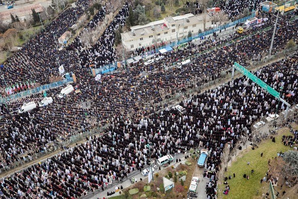 حاشیههای پر معنای نماز جمعه تهران حاشیههای پر معنای نماز جمعه تهران