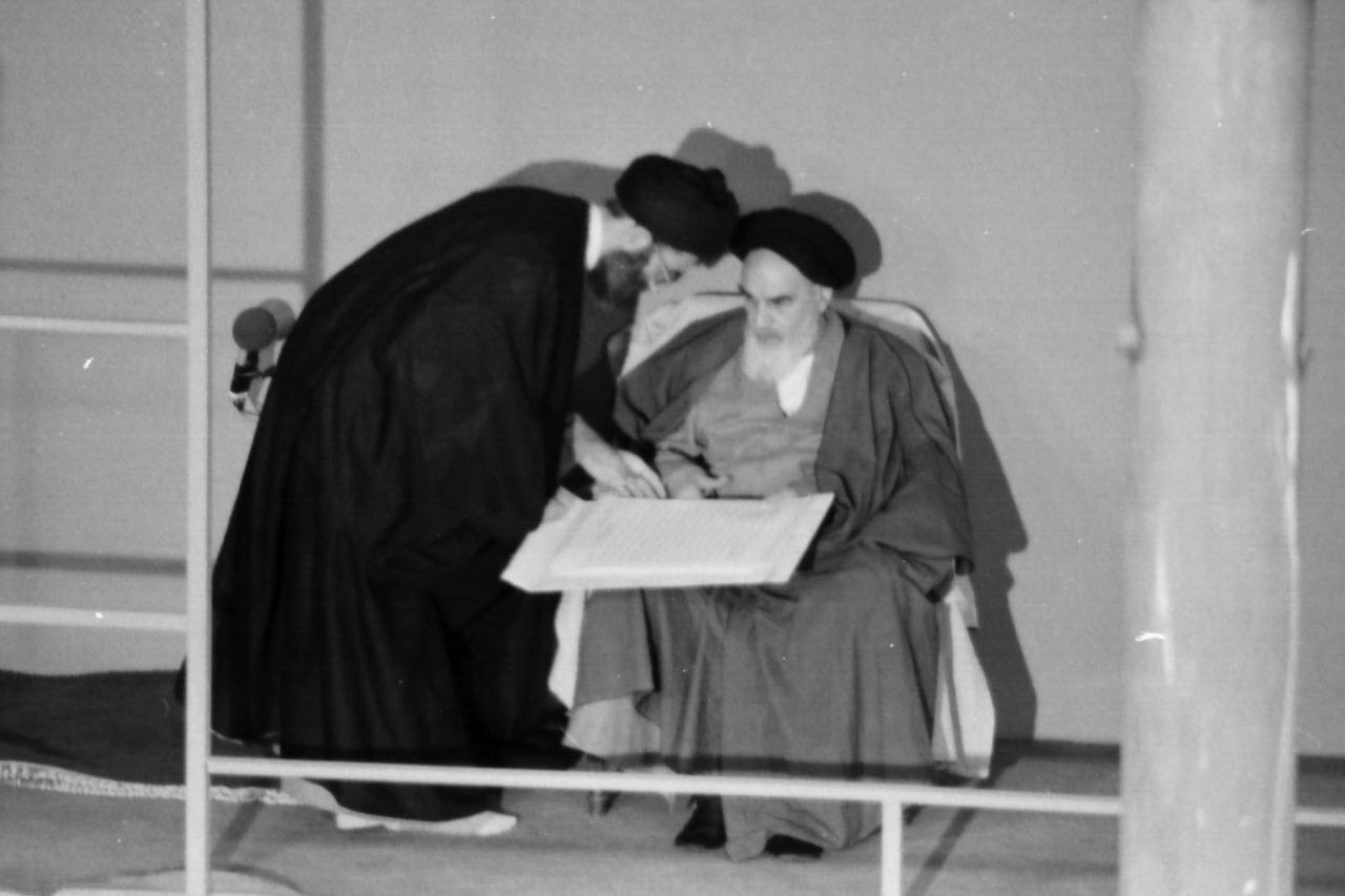 رئیس‌جمهوری متعهد و مبارز