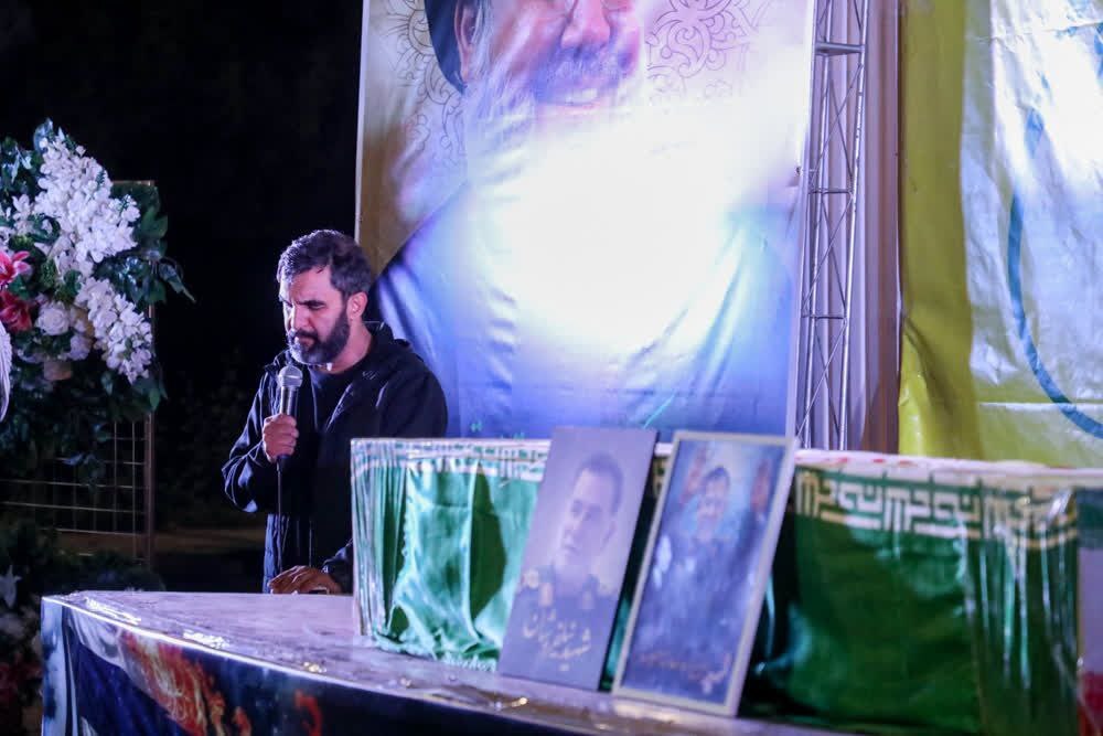 گزارش تصویری ا  استقبال از پیکر شهید نیلفروشان