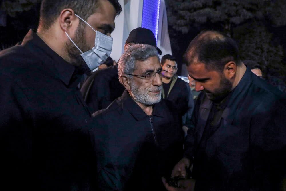 گزارش تصویری ا  استقبال از پیکر شهید نیلفروشان