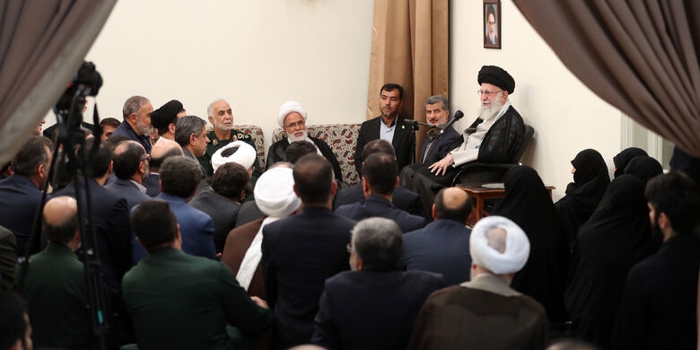 گزارش تصویری ا  رهبر معظم انقلاب در دیدار دست‌اندرکاران کنگره‌ ملی بزرگداشت شهدای استان کرمانشاه