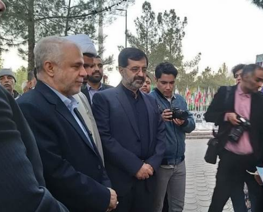 ادای احترام معاون رئیس جمهور به شهدای مدافع حرم قم