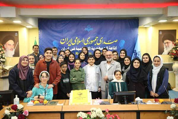 نوجوانان وارد عرصه برنامهسازی در رادیو میشوند نوجوانان وارد عرصه برنامهسازی در رادیو میشوند
