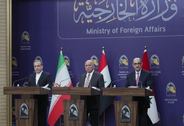 عراقچی: با تمام قوا از سوریه در مبارزه با گروههای تروریستی حمایت میکنیم عراقچی: با تمام قوا از سوریه در مبارزه با گروههای تروریستی حمایت میکنیم