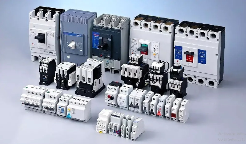 آشنایی با انواع کنتاکتور بر حسب آمپر آشنایی با انواع کنتاکتور بر حسب آمپر