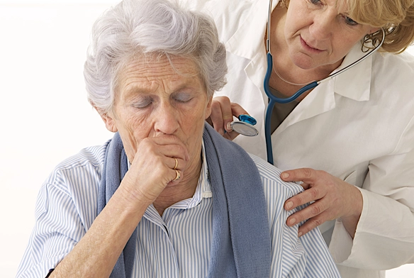 سریع ترین روش های درمان آب آوردن ریه در سالمندان