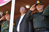 اقتدار نظامی کشور دشمنان را به پای میز مذاکره کشانده است
