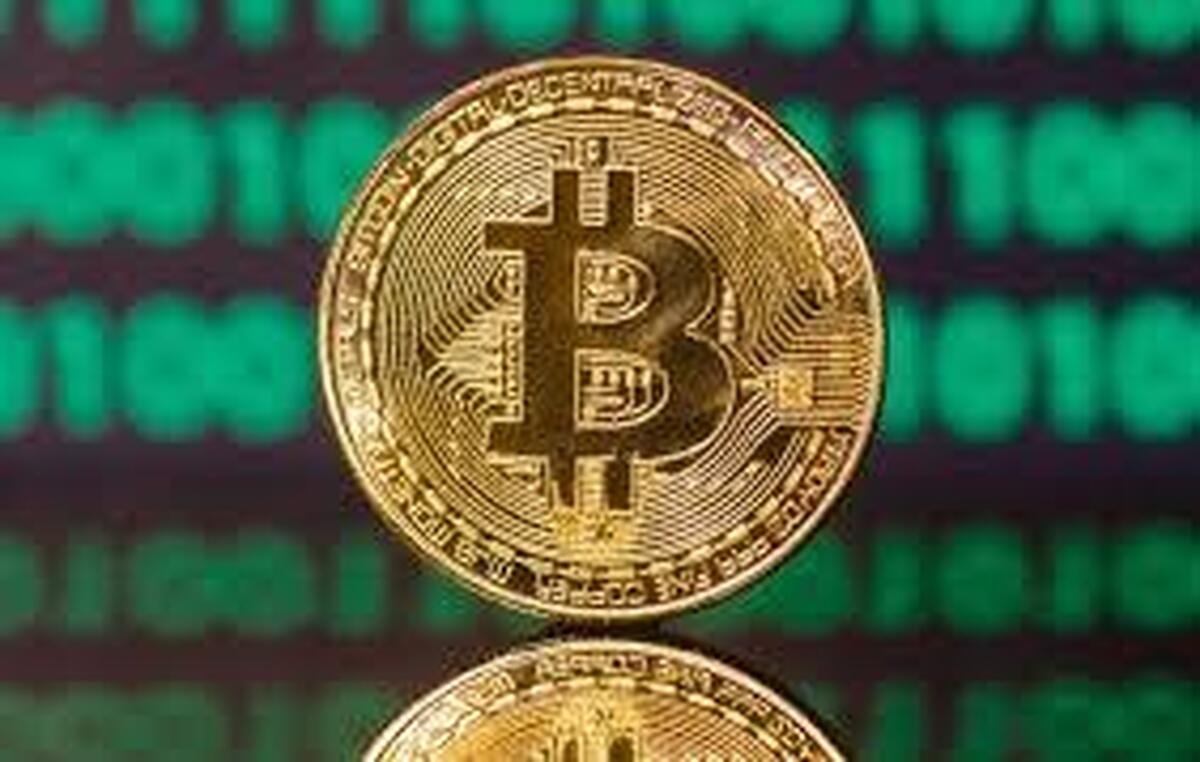 در معاملات ساعات گذشته بازار جهانی ارزهای مجازی قیمت بیت کوین بالا رفت و بازار تقریباً مثبت بود.