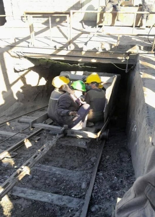 معدن کوشک در بافق ریزش کرد