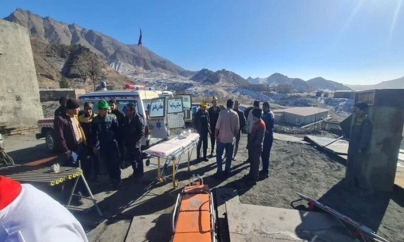 معدن کوشک در بافق ریزش کرد