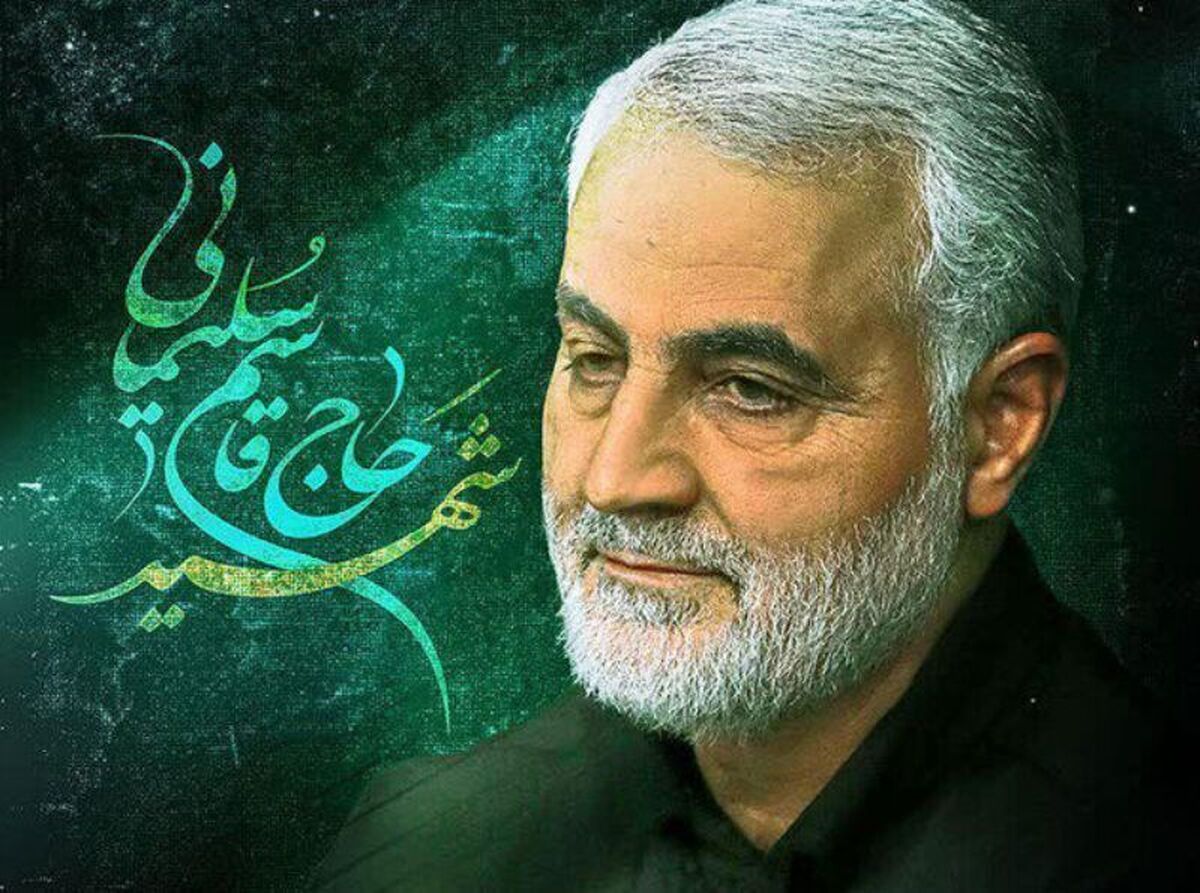 در سالگرد شهادت سردار سپهبد حاج‌قاسم سلیمانی، بازخوانی ابعاد کمتر گفته‌شده از سیره اخلاقی، مدیریتی و انسانی این فرمانده برجسته، بیش‌از‌پیش اهمیت می‌یابد. خداداد سالاری، مدیرکل بازرسی استان کرمان، در این گفت‌وگو با اشاره به یکی از پرونده‌های حساس امنیتی مرتبط با توطئه نافرجام علیه بیت‌الزهرا‌(س) و شخص شهید سلیمانی، از نگاه دقیق و آینده‌نگر حاج قاسم نسبت به حفظ کرامت انسانی، رعایت حق‌الناس و صیانت از آبروی افراد سخن می‌گوید‌؛ نگاهی که می‌تواند امروز نیز راهگشای بسیاری از چالش‌های اجتماعی و اخلاقی جامعه باشد.  متن کامل این گفت‌وگو به شرح زیر است: