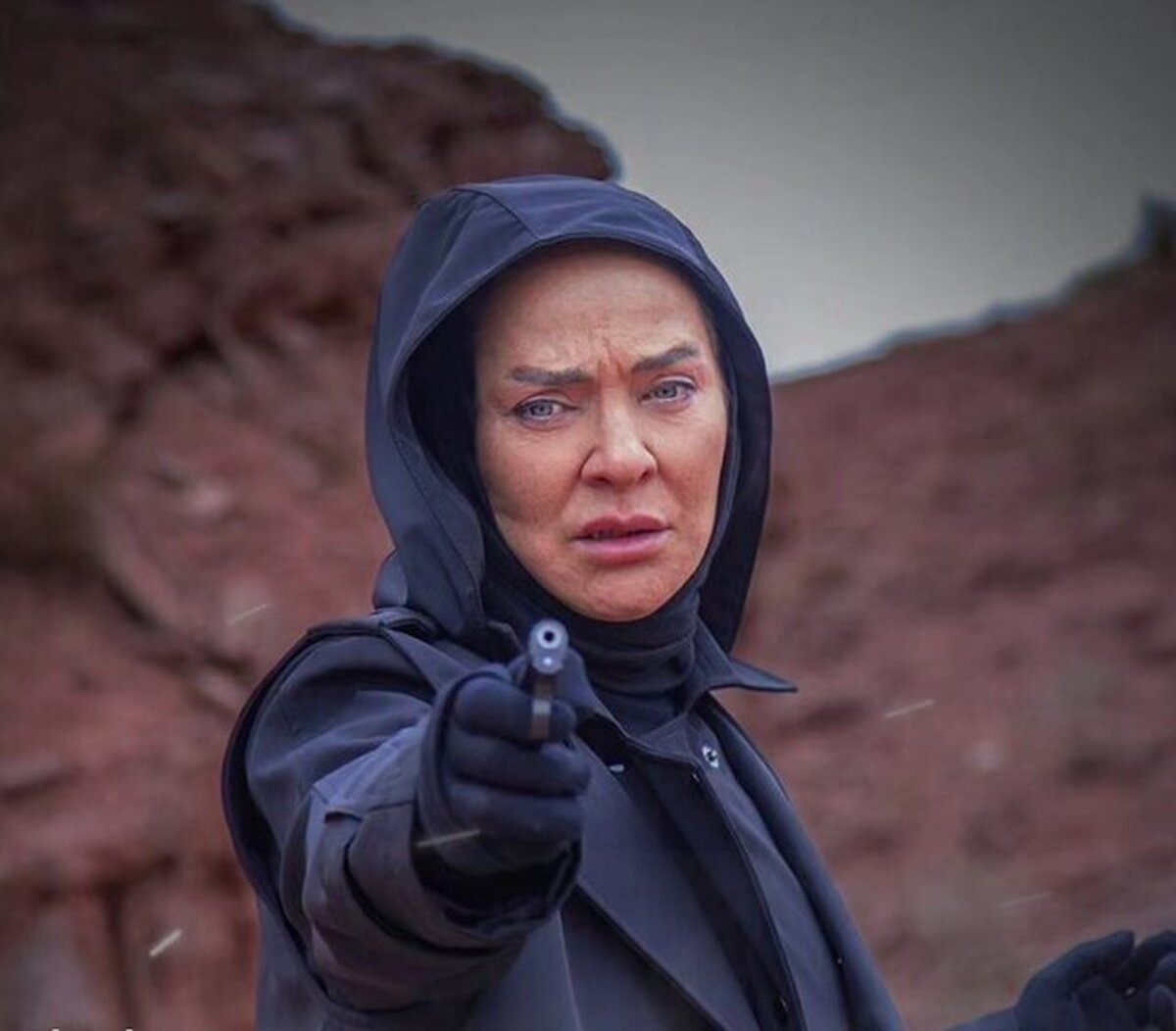 رویا تونهالی با نقشی مرموز در سریال «روشنایی شب» به ایفای نقش می‌پردازد.