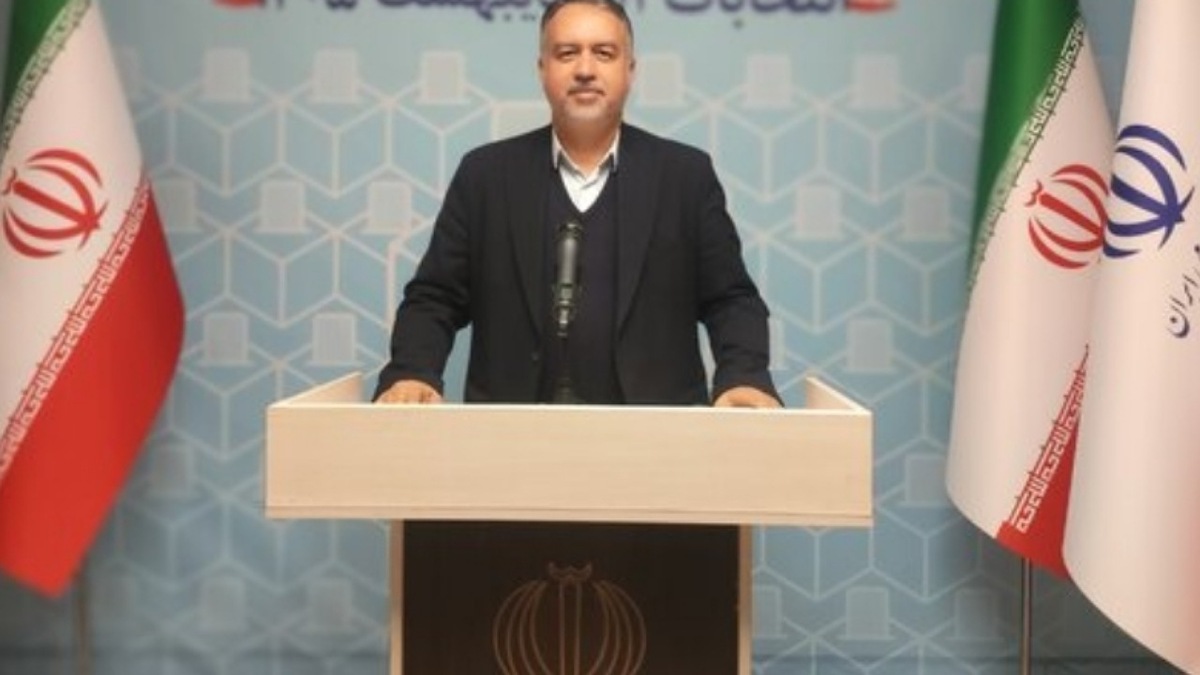 سخنگوی ستاد انتخابات کشور اعلام کرد: تاکنون ۳۰ نفر برای انتخابات میان‌دوره‌ای ششمین دوره مجلس خبرگان رهبری و ۸۴۸ نفر برای انتخابات ششمین دوره شورا‌های اسلامی شهر نام‌نویسی کردند.