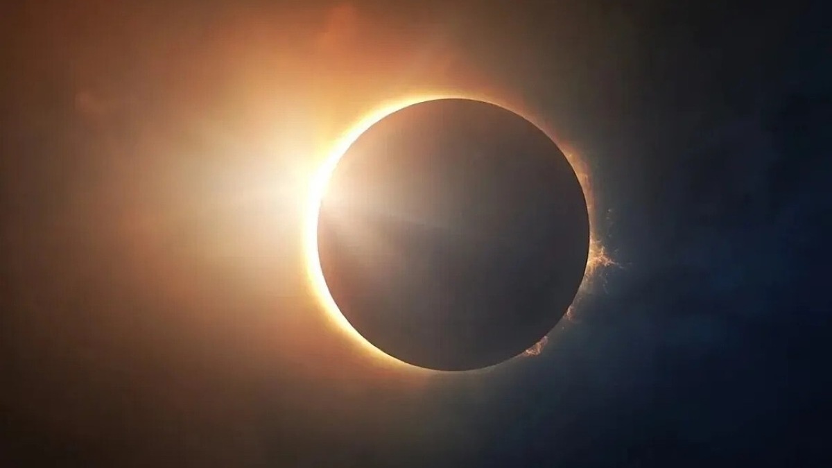 بر اساس آنچه در سایت‌های نجومی بررسی شده است؛ امشب پدیده ماه گرفتگی در کشور اتفاق نمی‌افتد.