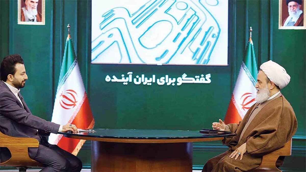 برنامه‌های تحلیلی گفت‌وگو‌محور اگر استانداردهای کافی برای جلب توجه و نظر مخاطب را داشته باشند می‌توانند فراتر از مرزهای جغرافیایی و زبانی، مخاطبانی را با خود همراه کنند. این برنامه‌ها اگر به مسائل سیاسی، تاریخی و فرهنگی بپردازند، اهمیتی دوچندان پیدا می‌کنند و می‌توانند با بازاندیشی مسائل جامعه و نگاه نقادانه به شفافیت موضوعات کمک کرده مسیرهای پیش‌رو را مقابل مخاطبان ترسیم کنند.