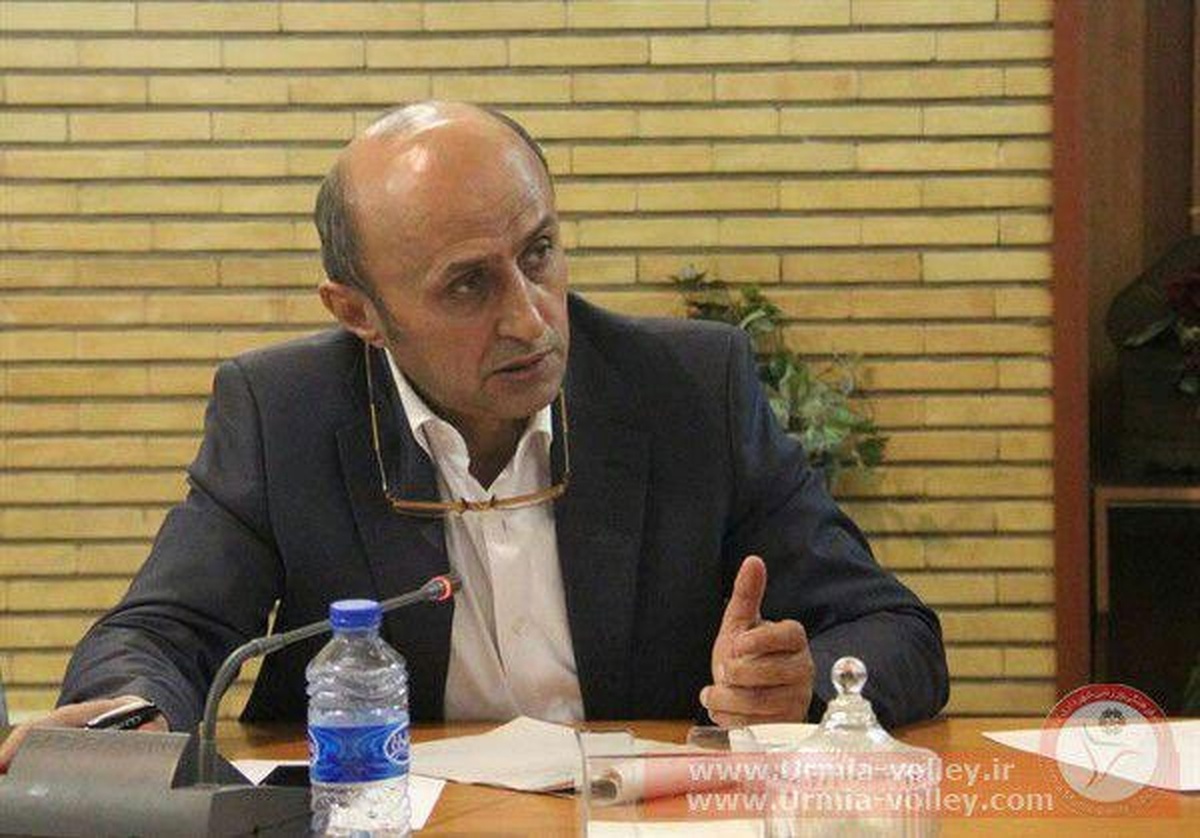 اعتقاد دارم که هر انسانی در هر حوزه‌ای دارای یک تاریخ مصرف است. در این چارچوب وقتی درباره سعید معروف صحبت می‌کنیم باید واقع‌بین بود. بازگشت سعید معروف به عنوان بازیکن به والیبال نشدنی است. اگر قرار بر بازگشت معروف به والیبال باشد بدون تردید این بازگشت در قالب مربیگری خواهد بود. 