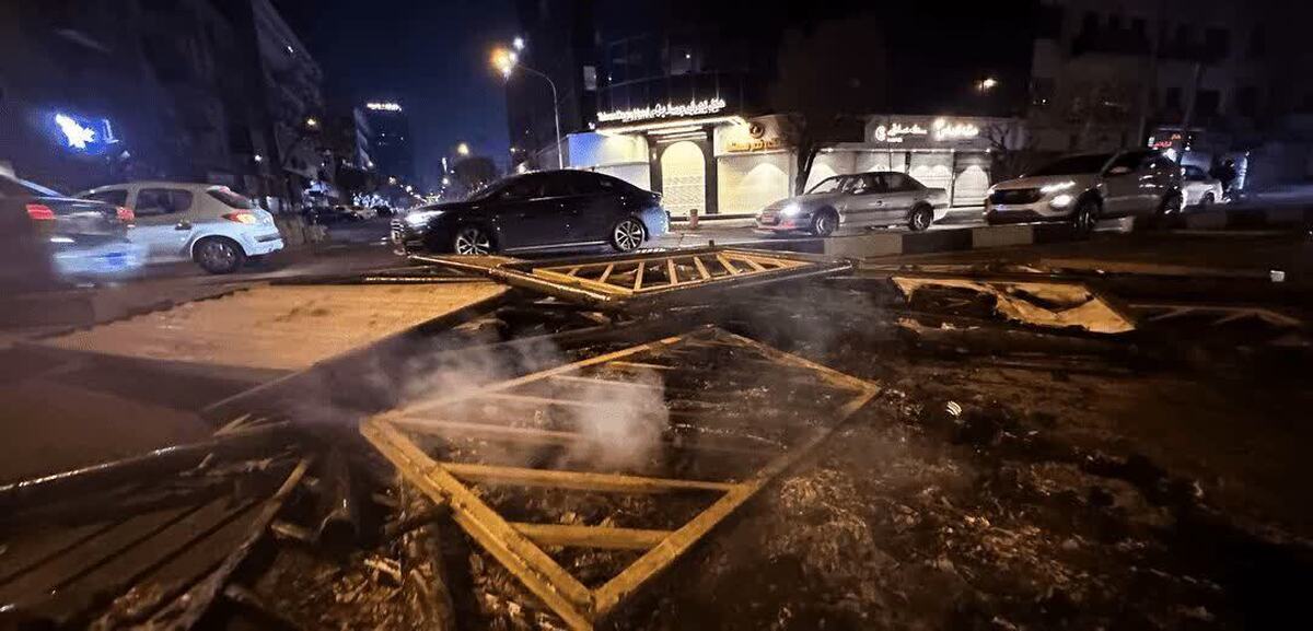 مدیرکل روابط عمومی شهرداری کرج با اشاره به خسارات گسترده واردشده به زیرساخت‌های شهری اعلام کرد: در جریان ناامنی‌ها و اغتشاشات ۱۸ و ۱۹ دی‌ماه، حدود ۹۰۰ میلیارد تومان خسارت به اموال و تجهیزات شهری در کرج وارد شده است.