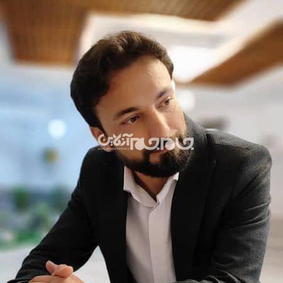 این «یلدای نامهربانی» نشانه‌ای از یک وضعیت اجتماعی است. کاهش قدرت خرید، افزایش هزینه‌های میوه، آجیل، شیرینی و حتی ساده‌ترین اقلام، بسیاری از خانواده‌ها را به جای برنامه‌ریزی برای جشن، به حذف دورهمی یلدا در اولین شب چله زمستان کشاند. یلدا تا یا داریم سفره‌ی سخاوت ما ایرانیان بود، اما در بسیاری از خانه‌ها امسال به سفره‌ای حساب‌شده و حداقلی بدل شد. این یعنی اینکه اقتصاد از عدد و آمار و شاخص عبور می‌کند و به سبک زندگی، روابط خانوادگی و حتی حافظه فرهنگی یک ملت دست می‌زند.