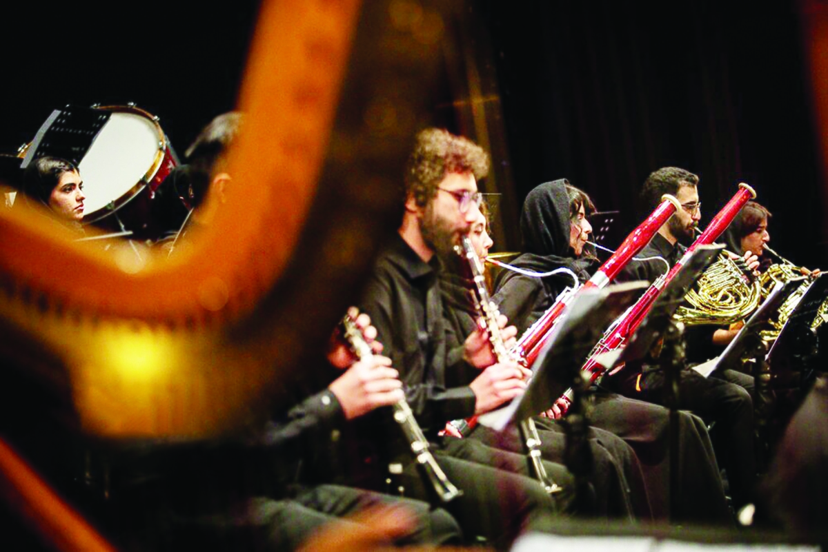 ارکستر «آیسو» شامگاه سوم دی ماه درحالی به رهبری مازیار یونسی به برگزاری تازه‌ترین کنسرت خود در تالار وحدت پرداخت که این رویداد با دو مؤلفه همراه بود؛ اول آن‌که این کنسرت به‌مناسبت سالروز تولد بتهوون، موزیسین سرشناس برگزار شد و دیگر این‌که اجرای سمفونی ۷، محور فعالیت‌های این ارکستر بود. به این بهانه با مازیار یونسی به گفت‌وگو نشسته‌ایم.