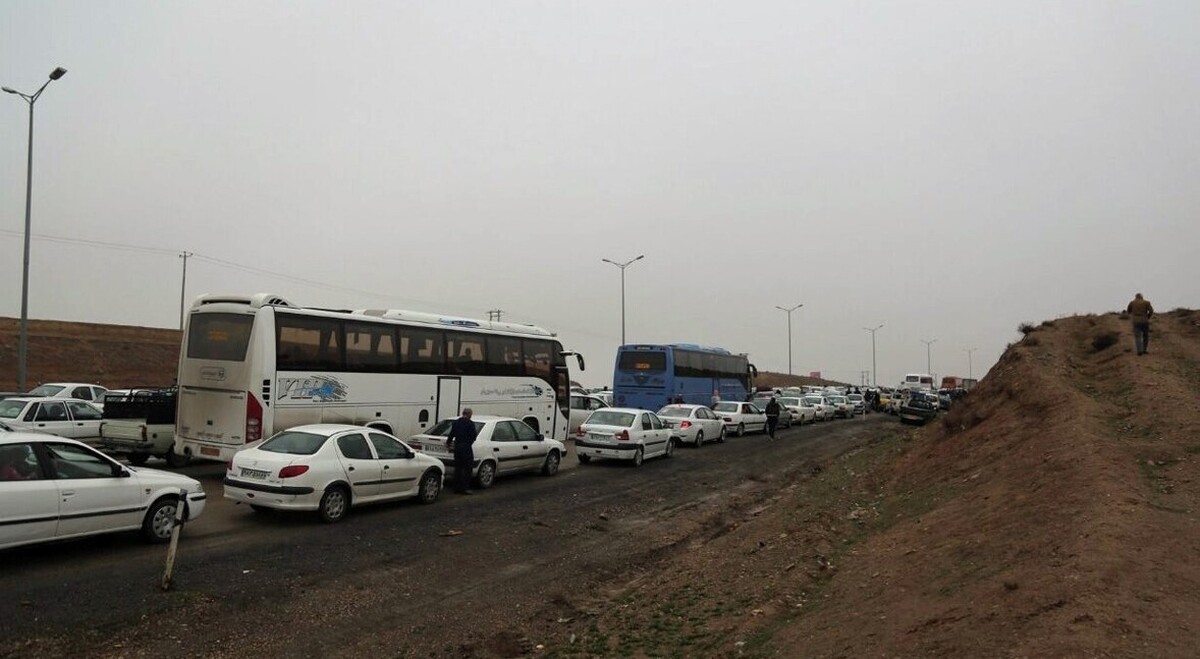 رییس پلیس راه تهران بزرگ از ترافیک سنگین در آزادراه تهران-کرج به دلیل تصادف اتوبوس خبر داد.