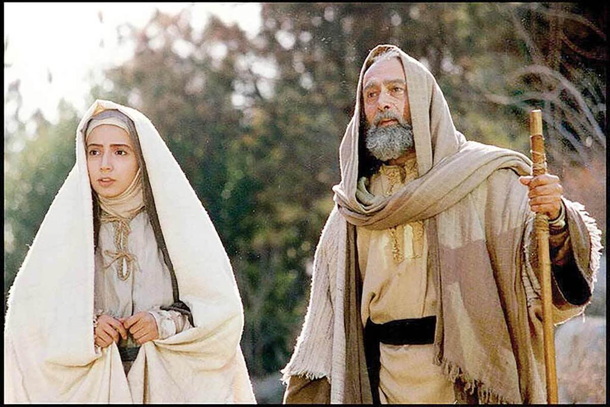 فیلم سینمایی «مریم مقدس» به‌تازگی روی آنتن تلویزیون رفته است؛ اثری که موسیقی خاص آن توانست در جذب مخاطب تأثیر بسیاری داشته باشد. پس از این نسخه تلویزیونی این اثر به شکل یک مجموعه تلویزیونی روی آنتن رفته بود. خبرگزاری مهر درباره این موسیقی خاطره‌ساز نوشته است: براساس آنچه مختصر درباره موسیقی متن و تیتراژ پروژه مریم مقدس منتشر شده، مجید انتظامی برای اولین‌بار، برای ساخت موسیقی متن فیلم به ارمنستان سفر کرد و در آنجا با کمک ارکستر فیلارمونیک ارمنستان، موسیقی اجرا شد که به گفته  او، کار سخت، اما نتیجه آن بسیار راضی‌کننده بود.  