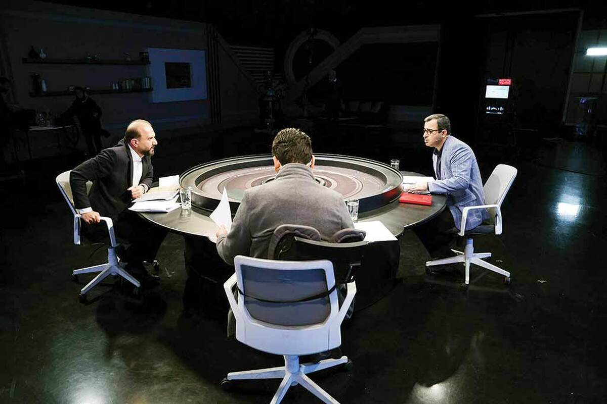 حمزه امیری پژوهشگر سیاست‌گذاری و تنظیم‌گری رسانه معتقد است: تنها با نهادسازی تخصصی و حرفه‌ای است که می‌توان زنجیره تولید محتوا را استاندارد و مصالح عمومی را حفظ کرد.