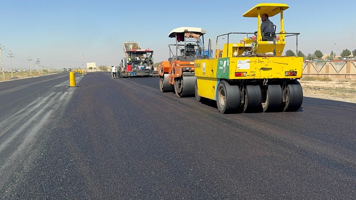 سرپرست اداره نگهداری راه‌های اداره‌کل راهداری و حمل‌ونقل جاده‌ای استان قزوین گفت: برای محور قزوین–بوئین‌زهرا–ساوه و سه محور مهم جنوبی استان، قرارداد جامع ۵۰۰ میلیارد تومانی منعقد شده و تاکنون ۲۵ درصد پیشرفت داشته است.