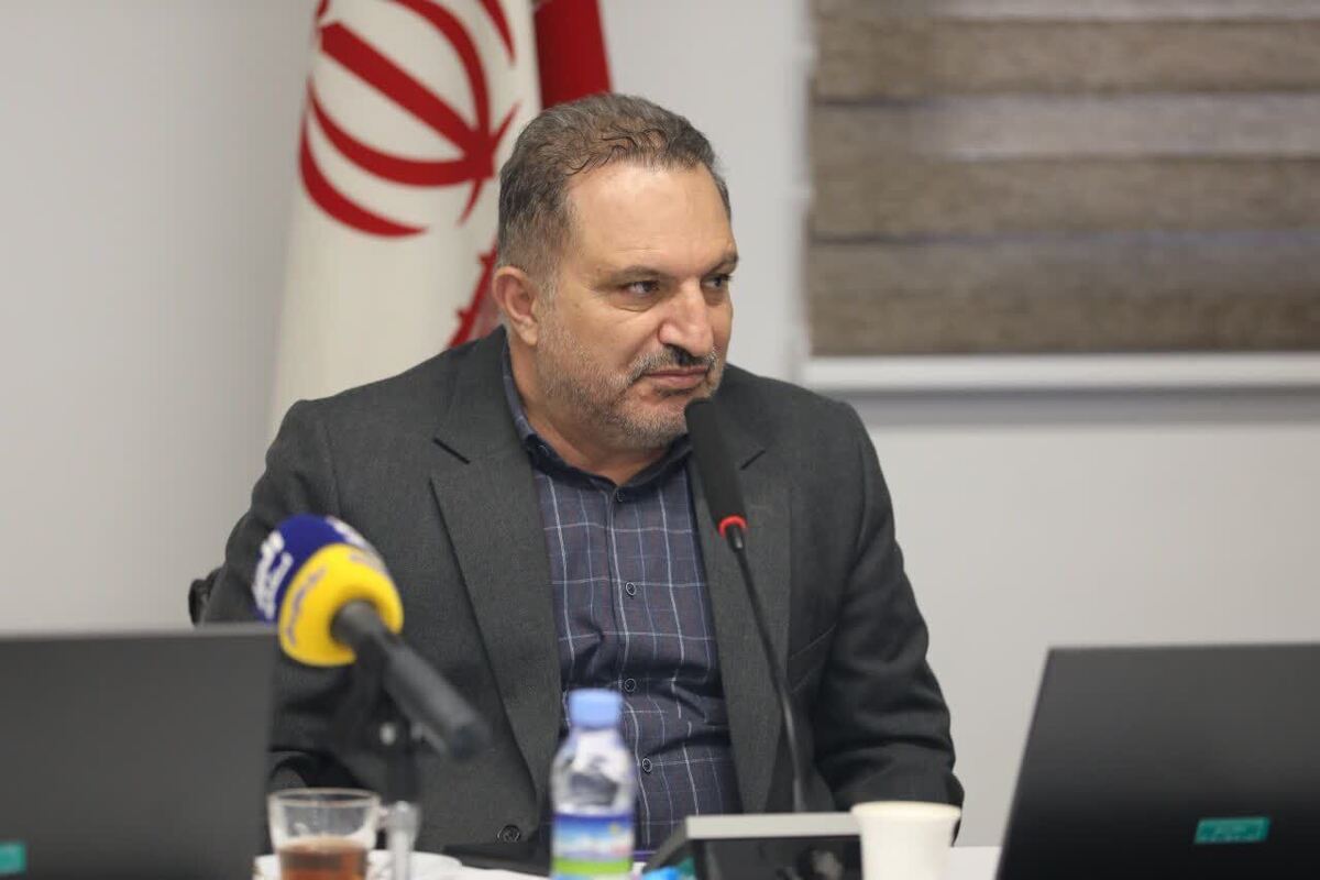 رئیس دانشگاه علوم پزشکی البرز در جلسه بررسی برنامه پزشک خانواده و نظام ارجاع که با حضور استاندار البرز و فرمانداران و دیگر مسئولان و مدیران اجرایی استان در محل پردیس دانشگاه تشکیل شد با اشاره به چالش‌های موجود در اجرای برنامه‌های حوزه سلامت استان، بر لزوم پیگیری جدی و تقویت زیرساخت‌های فیزیکی، نیروی انسانی و نظام تأمین مالی تأکید کرد.