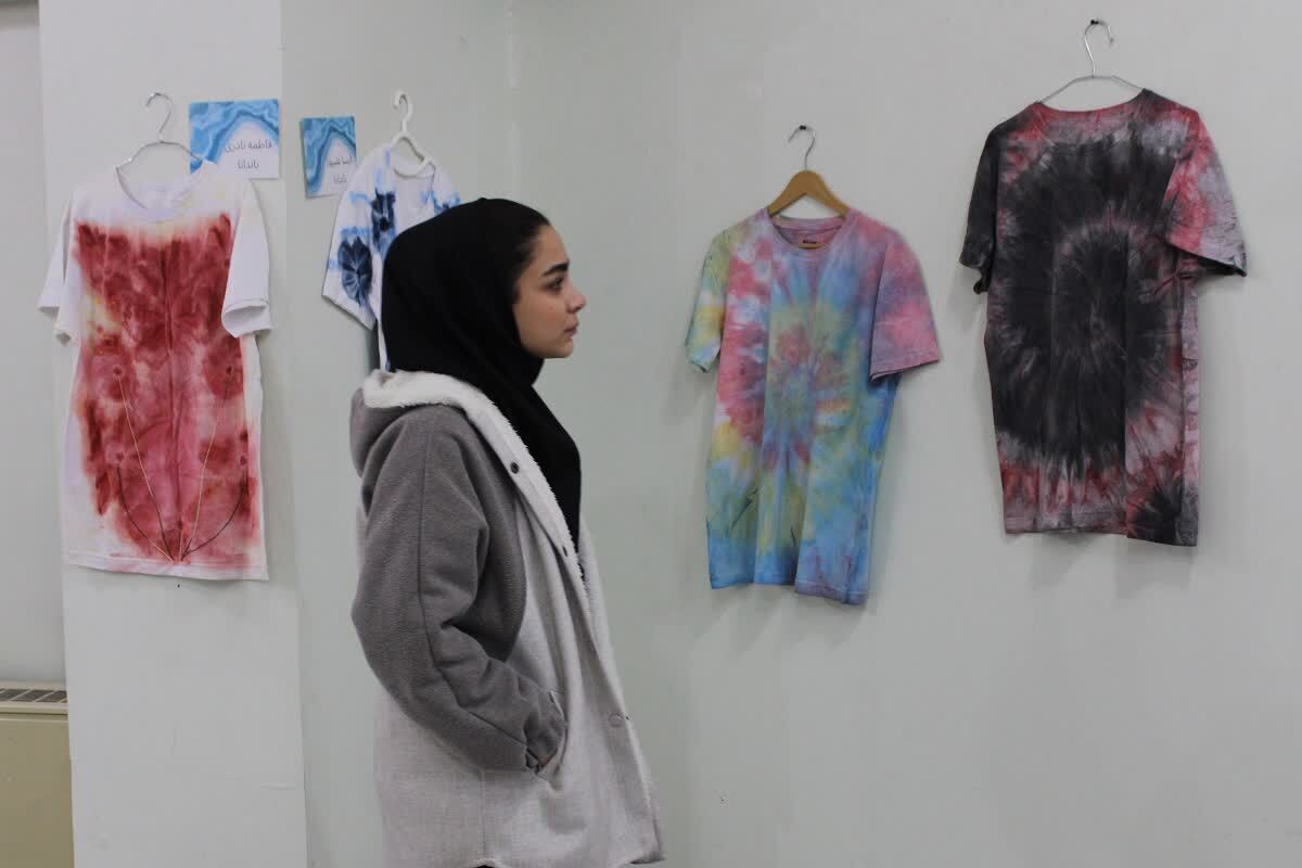 نمایشگاه آثار چاپ دستی در نگارخانه شهید شهرانی شهرکرد برپا شد