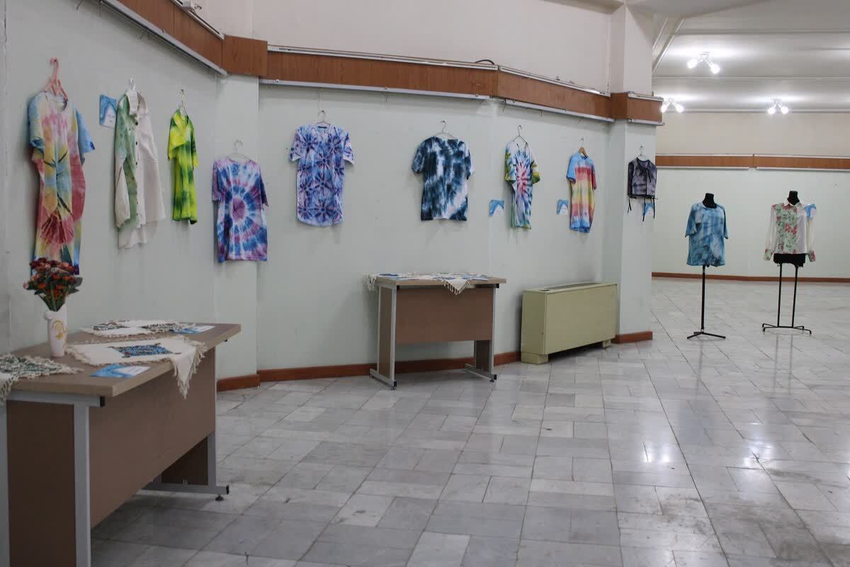 نمایشگاه آثار چاپ دستی در نگارخانه شهید شهرانی شهرکرد برپا شد